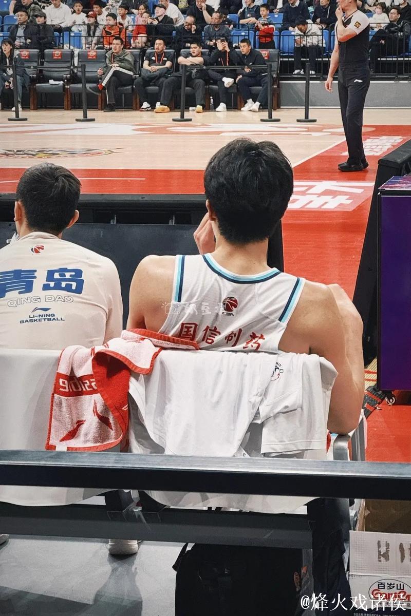 王睿泽30分杨瀚森29+10+7 青岛击败深圳 王睿泽30分杨瀚森29+10+7 青岛击败深圳