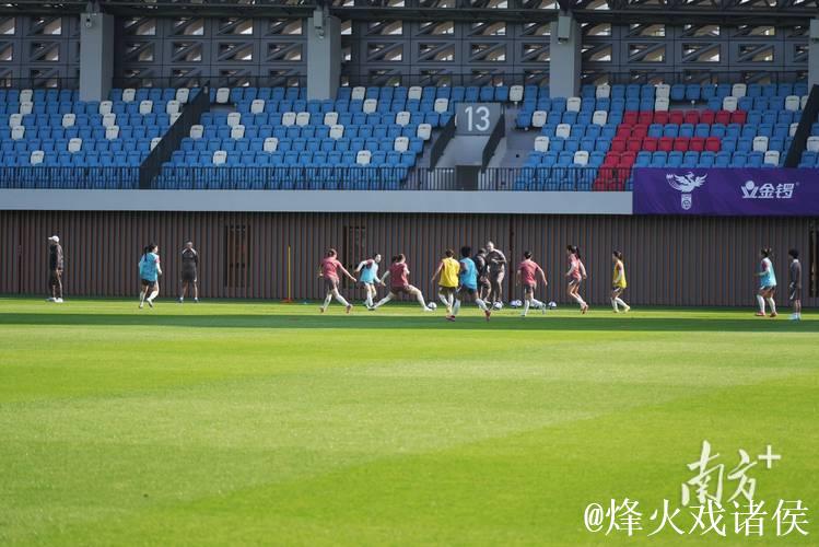 中国女足深圳集训 重塑信心备战亚洲杯