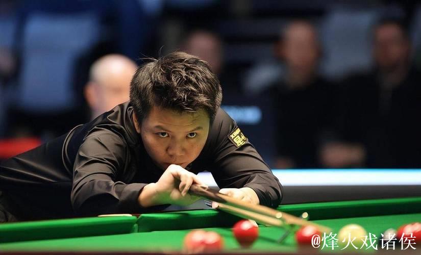 苏格兰公开赛四强战，周跃龙稳扎稳打不轻敌，韦克林激进快攻敢拼敢输；打法南辕北辙，谁能掌控节奏笑到最后